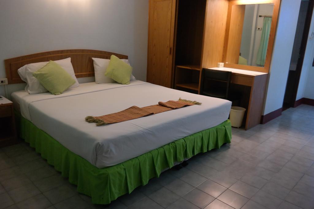 Dragon Boutique Apartment Pattaya Exterior photo